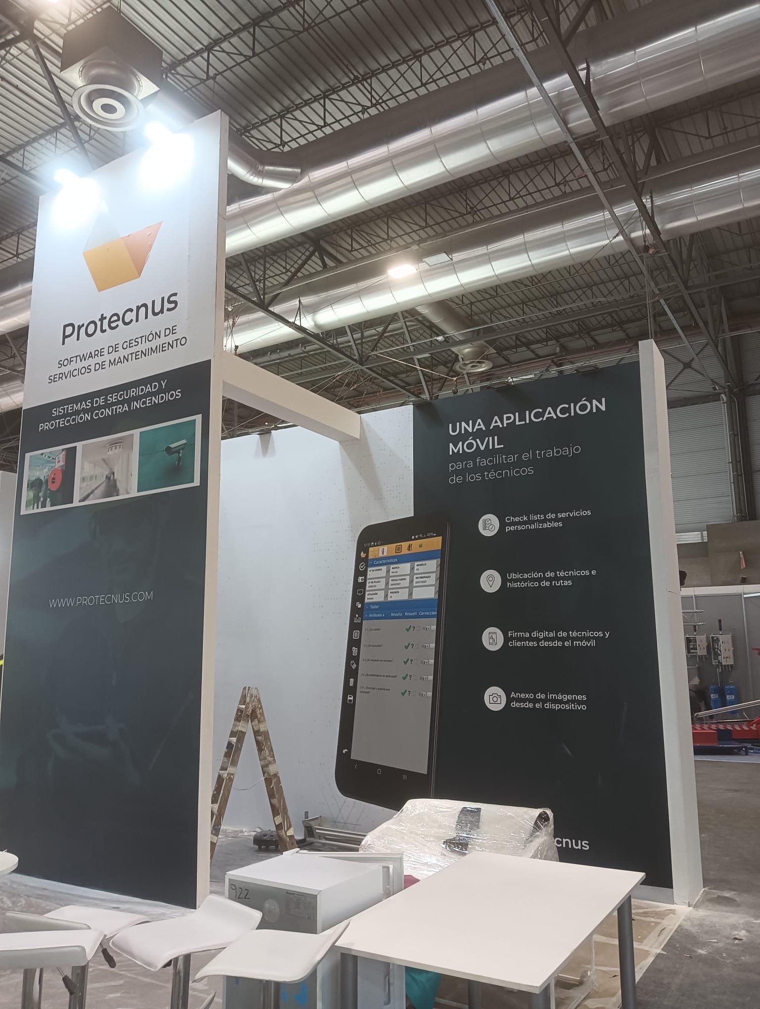 CREACTIVA-stand-fuera-de-serie-Madrid