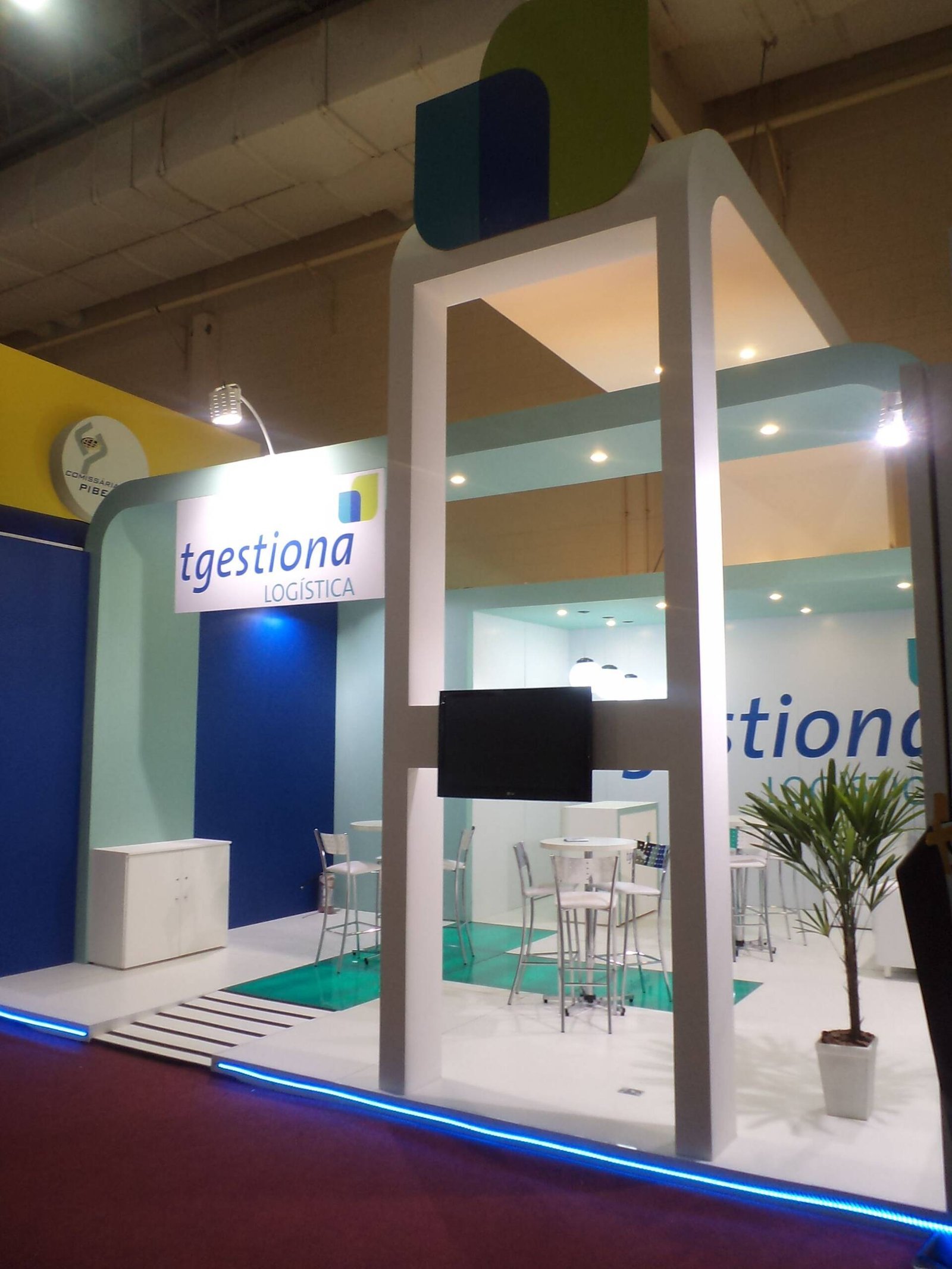 Polimidia-Comunicacao-Visual-e-Estandes-Sao-Paulo-scaled