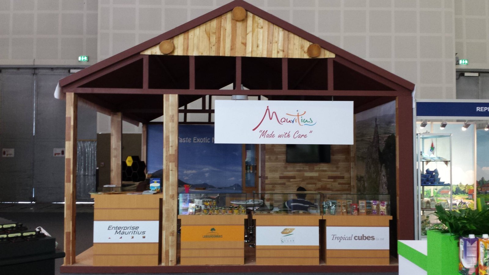 STAR-SPRING-EXHIBITION-SERVICES-Dubai-scaled STAR-SPRING-EXHIBITION-SERVICES-Dubai-scaled